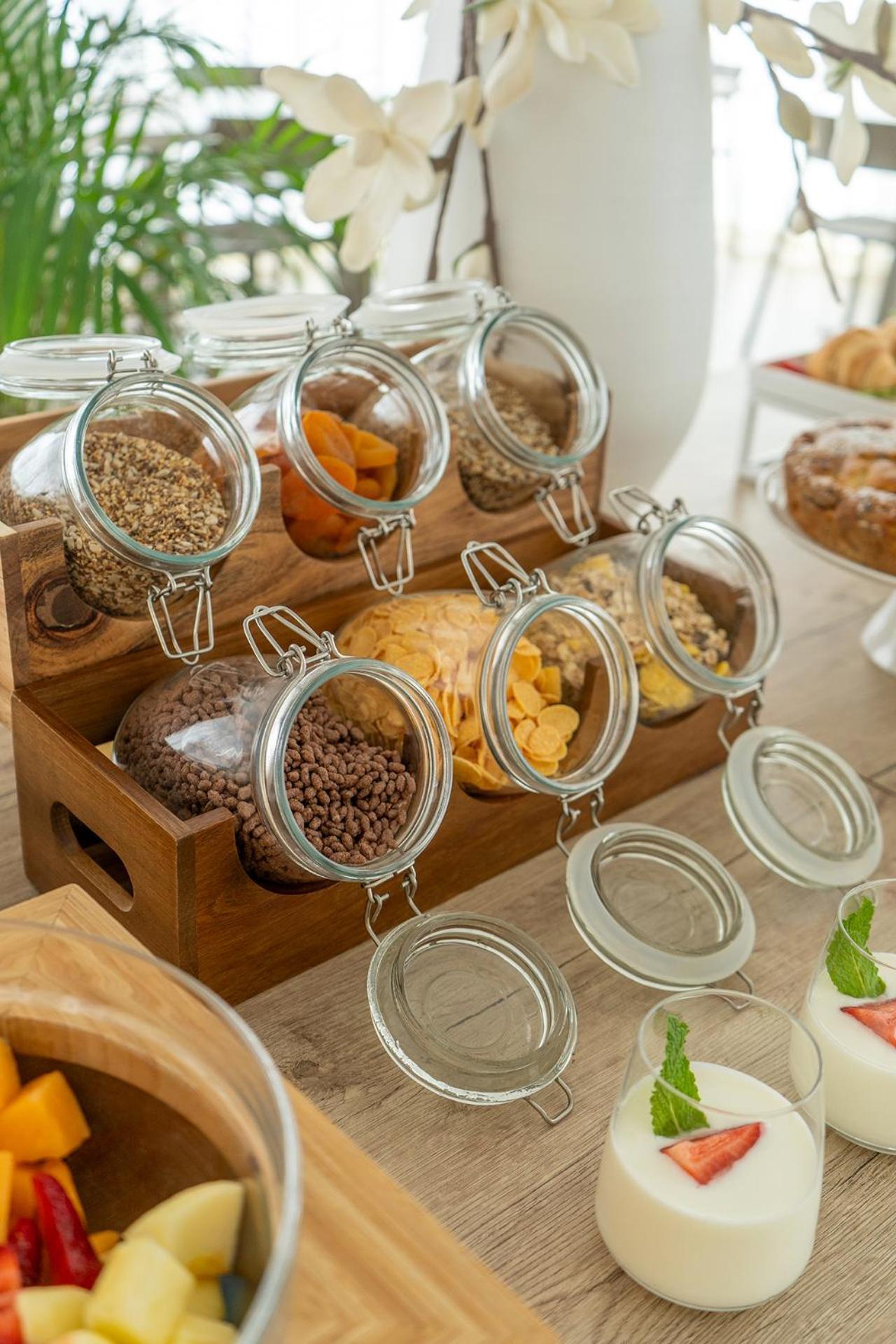 Hotel Carmen Riccione Eksteriør billede