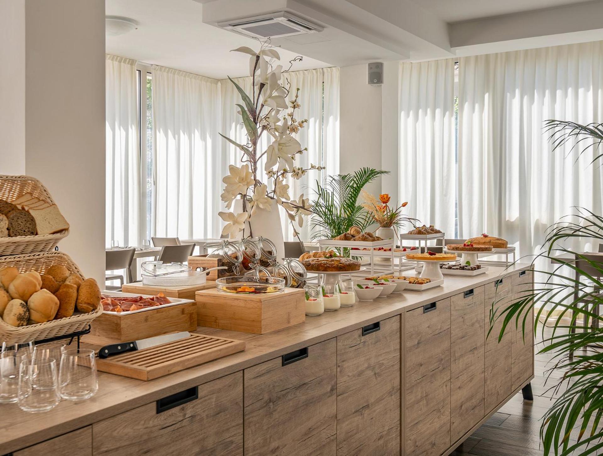 Hotel Carmen Riccione Eksteriør billede