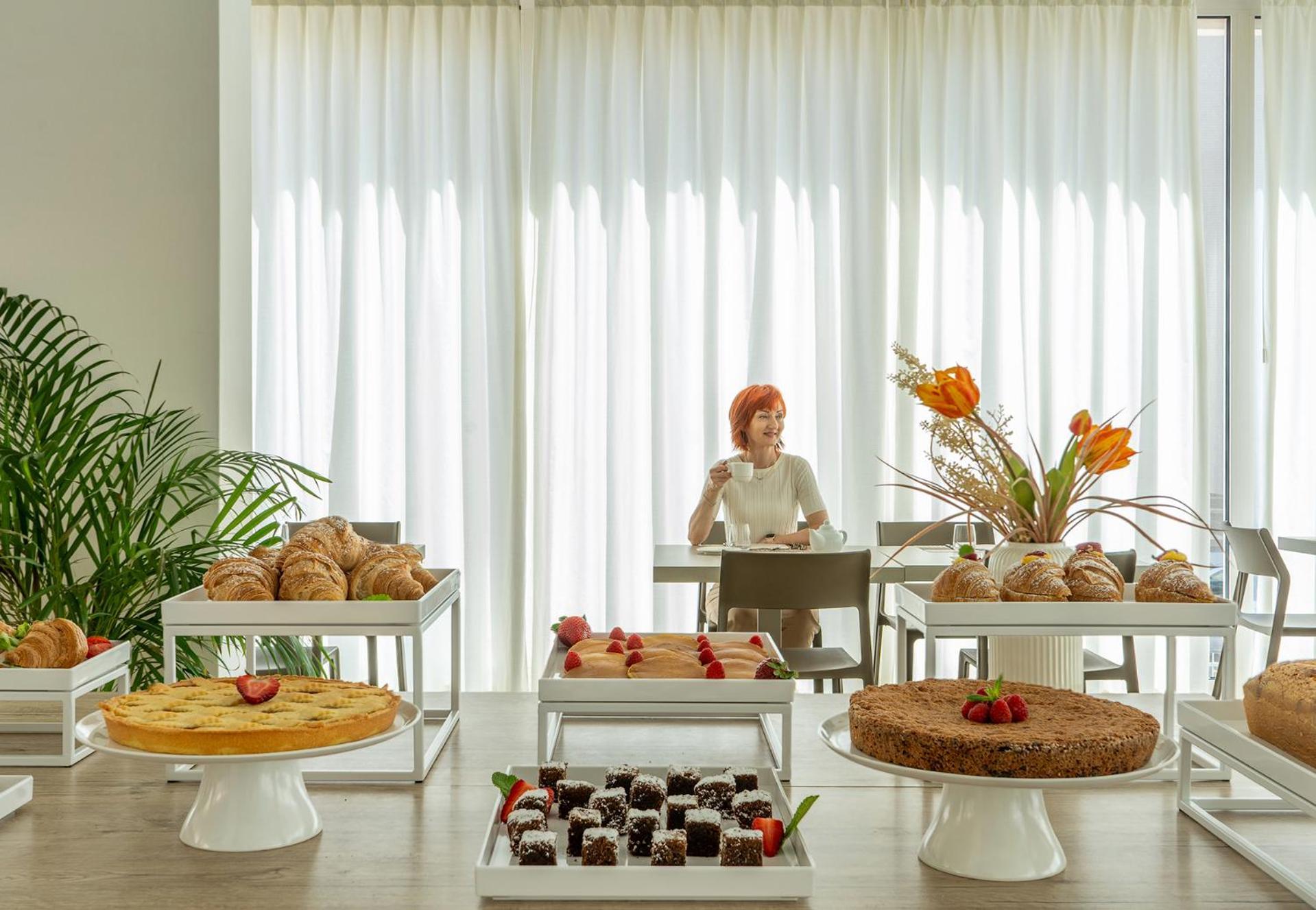 Hotel Carmen Riccione Eksteriør billede